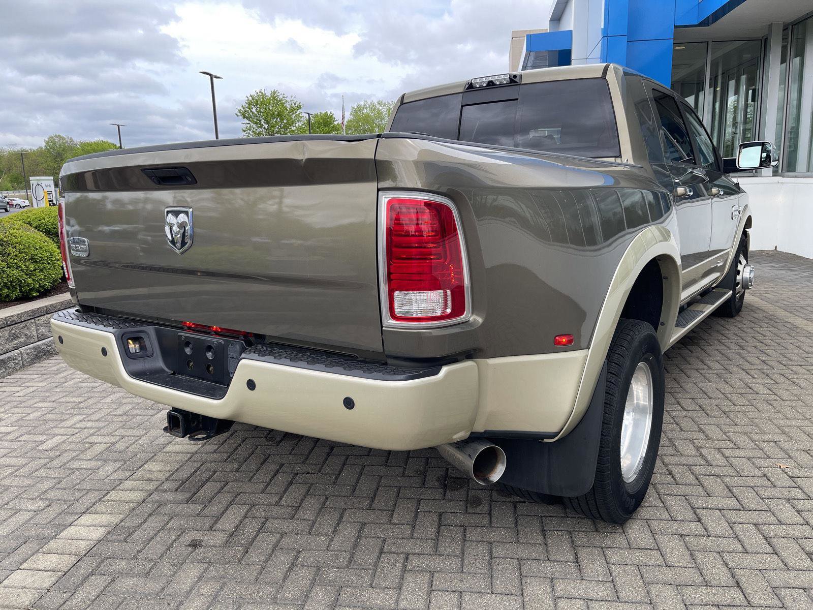 Used 2014 RAM 3500 Laramie Longhorn RWD image 5