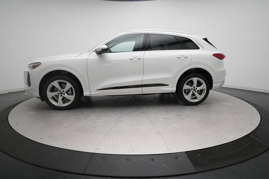 Used 2025 Audi Q5 Premium Plus w/ Premium Plus image 7