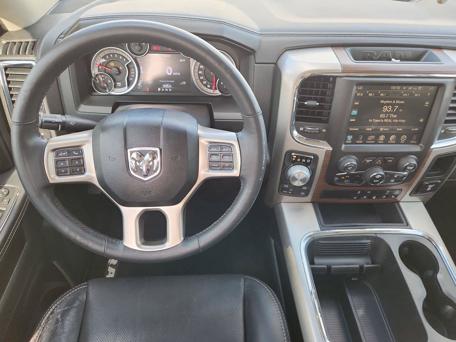 Used 2015 RAM 1500 Laramie w/ Convenience Group AWD/4WD image 11