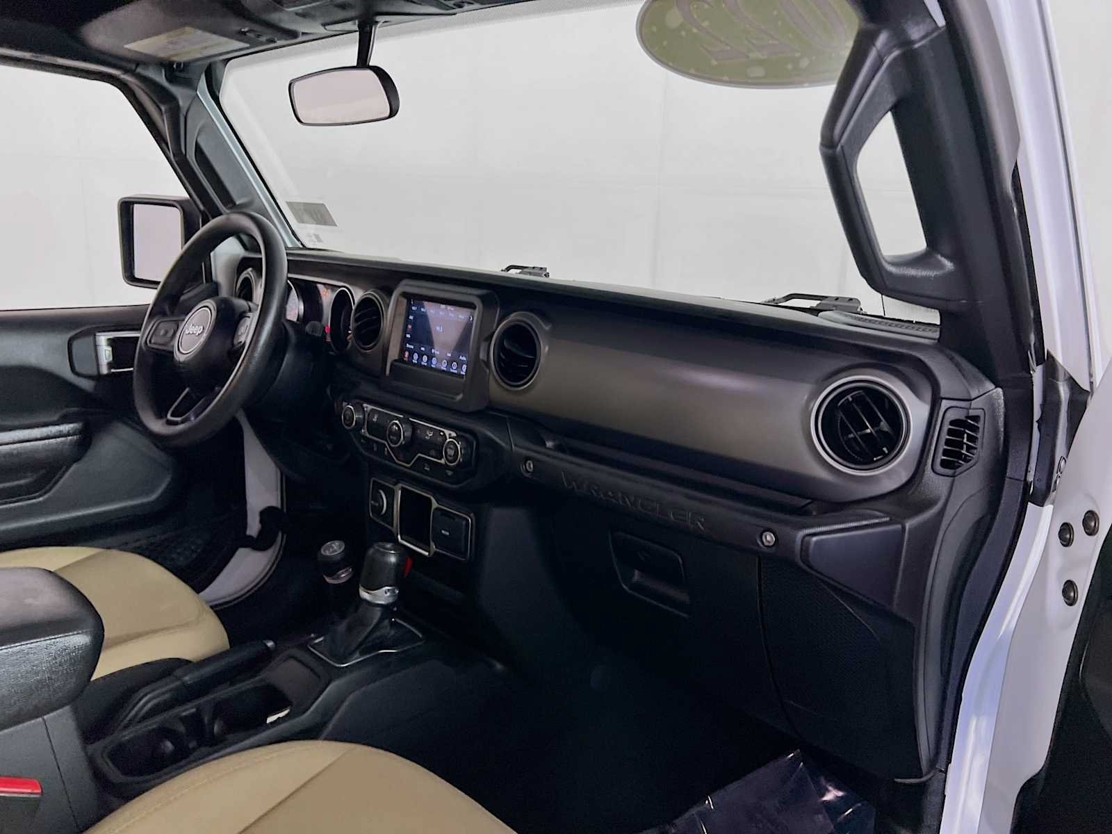 Used 2022 Jeep Wrangler Unlimited Sport AWD/4WD image 28