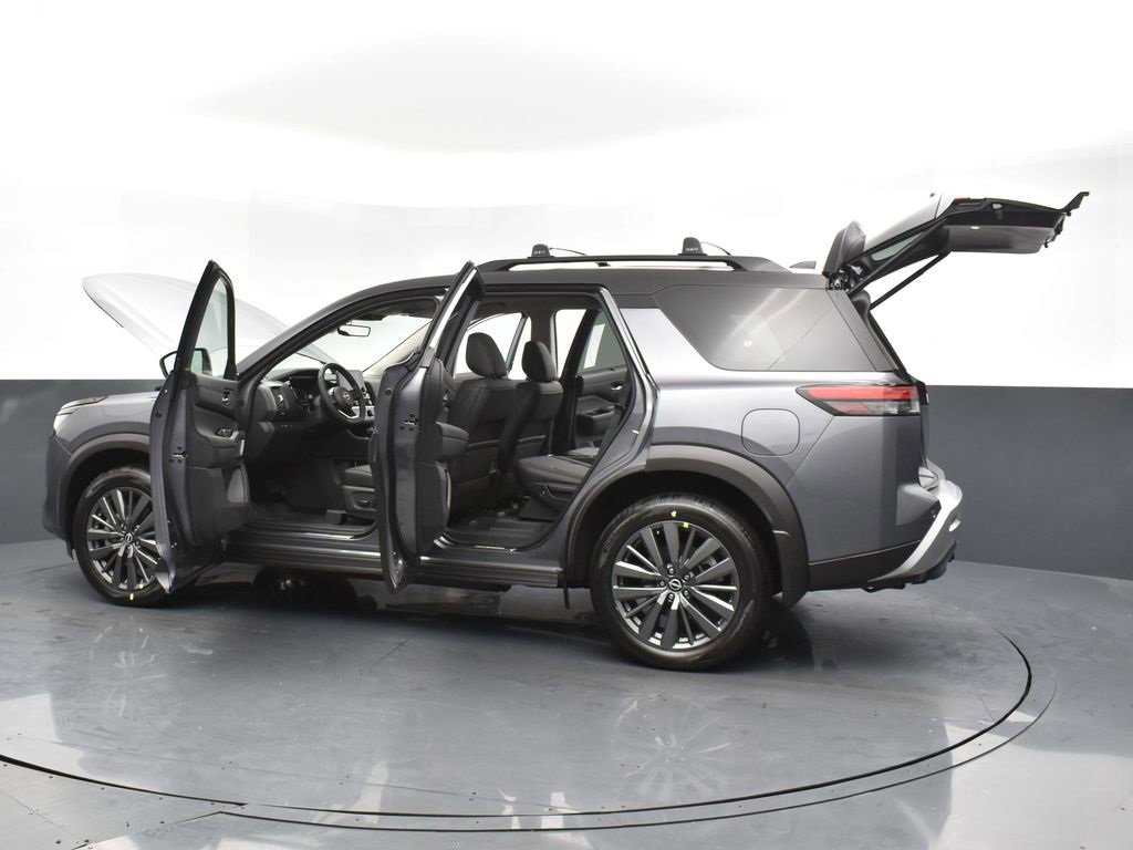 Certified 2025 Nissan Pathfinder SL w/ SL Premium Package image 36