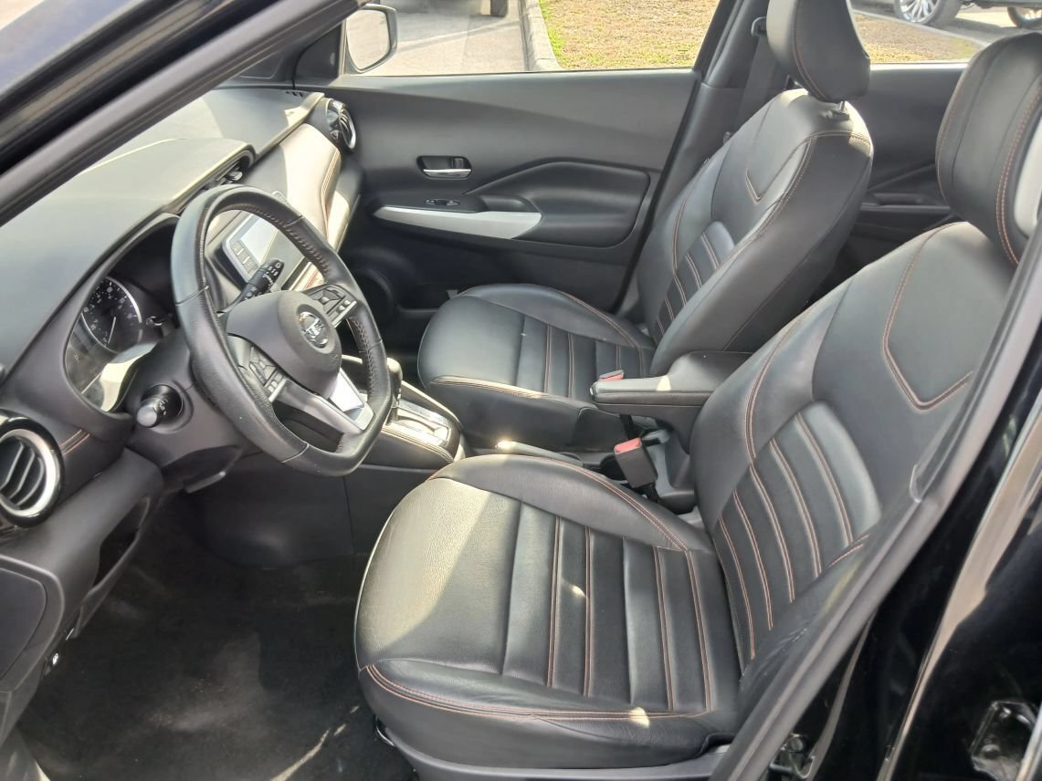 Used 2020 Nissan Kicks SR w/ SR Premium Package FWD image 11