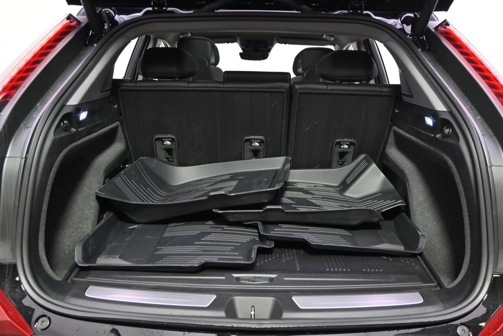 New 2026 Cadillac Optiq Sport 1 w/ LPO, Floor Liner Package AWD/4WD image 19