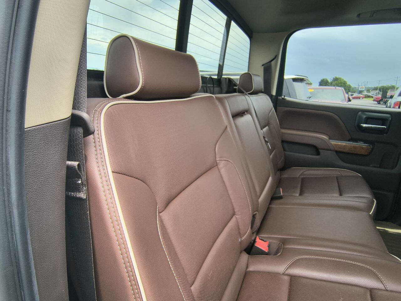 Used 2015 Chevrolet Silverado 2500 High Country w/ Duramax Plus Package image 26