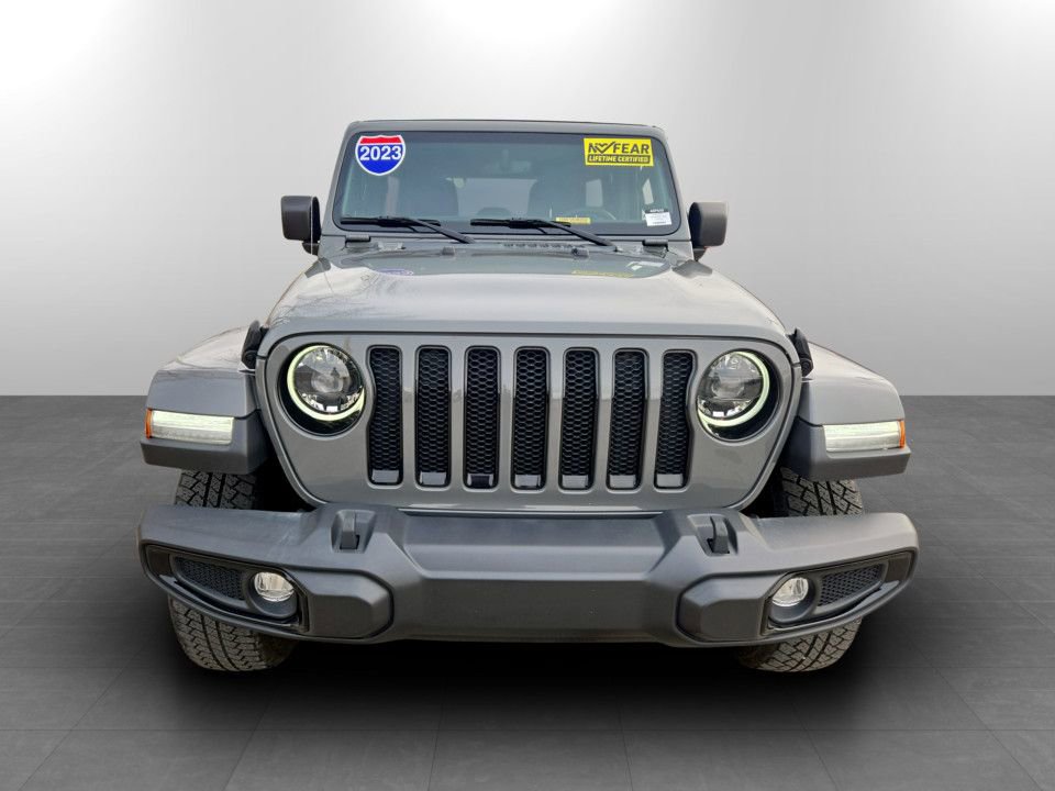 Used 2023 Jeep Wrangler Unlimited Sahara AWD/4WD image 4
