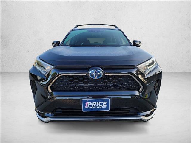 Used 2021 Toyota RAV4 SE w/ Weather & Moonroof Package AWD/4WD video 2