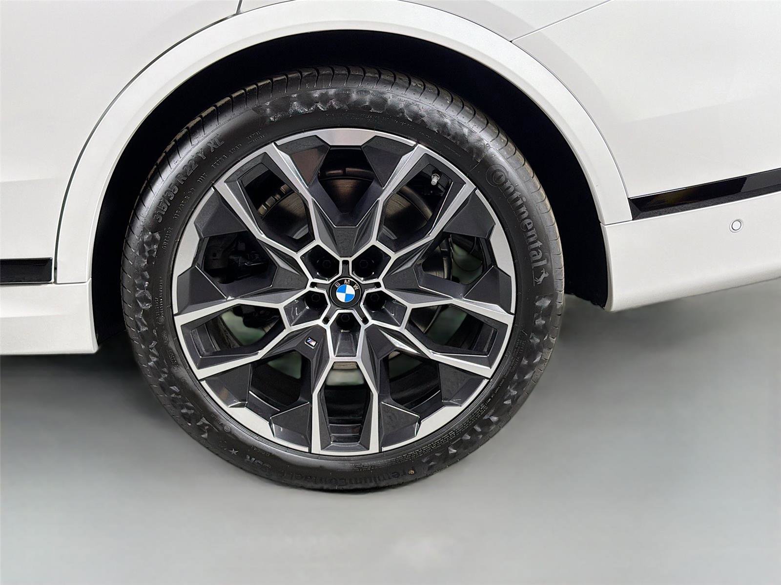 New 2027 BMW X7 xDrive40i w/ M Sport Package AWD/4WD image 30