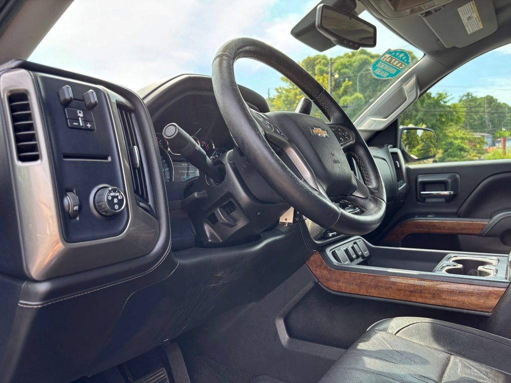 Used 2017 Chevrolet Silverado 1500 High Country RWD image 16