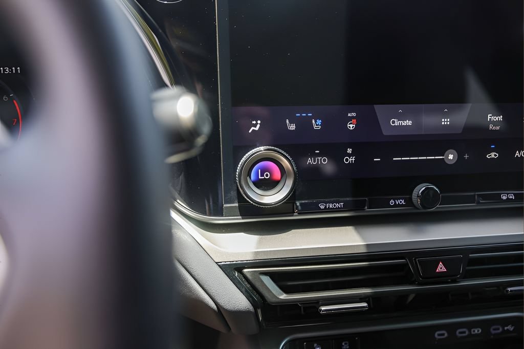 Used 2025 Lexus TX 350 AWD image 18