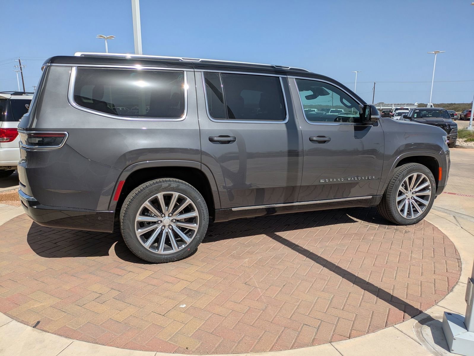 New 2024 Jeep Grand Wagoneer Series I image 2