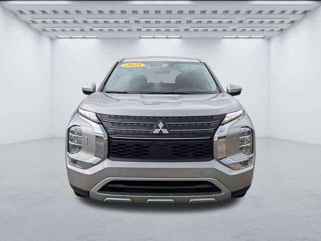 Used 2023 Mitsubishi Outlander SE AWD/4WD image 9
