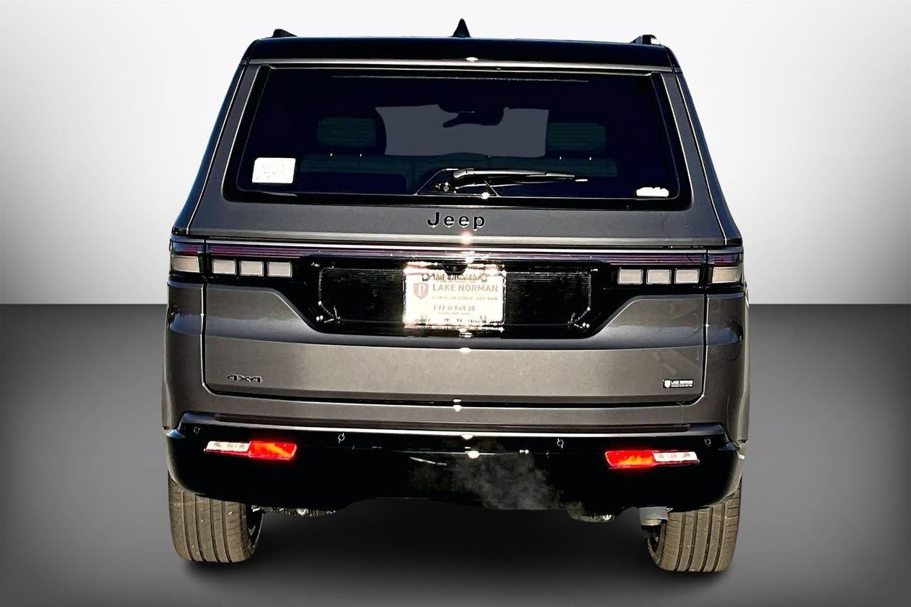 New 2026 Jeep Grand Wagoneer Summit w/ Premium Group III AWD/4WD image 7
