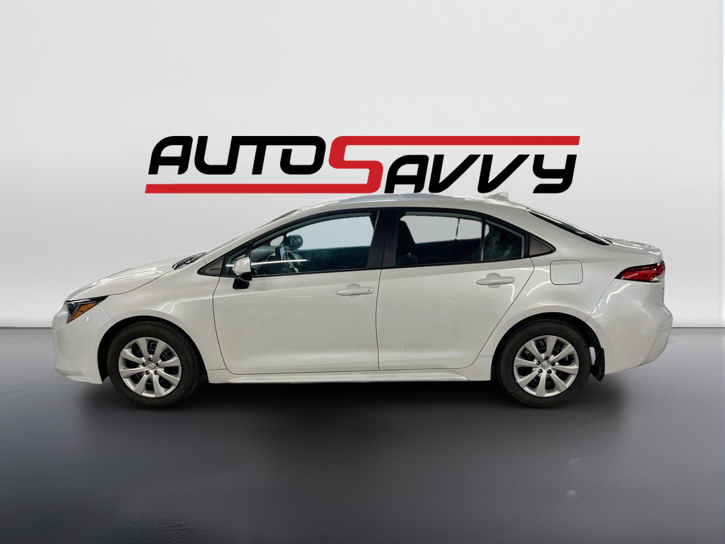Used 2026 Toyota Corolla LE FWD image 4