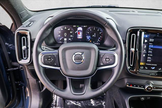 Used 2022 Volvo XC40 T5 Inscription w/ Climate Package AWD/4WD image 13