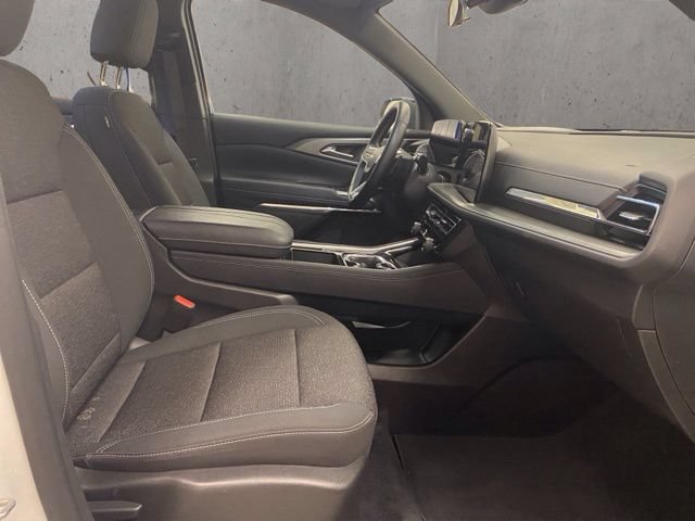 Used 2025 Chevrolet Traverse LT AWD/4WD image 21