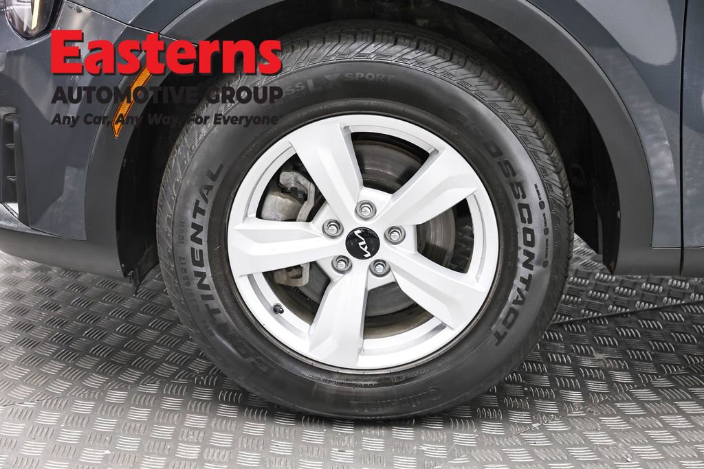 Used 2024 Kia Sorento LX FWD image 28