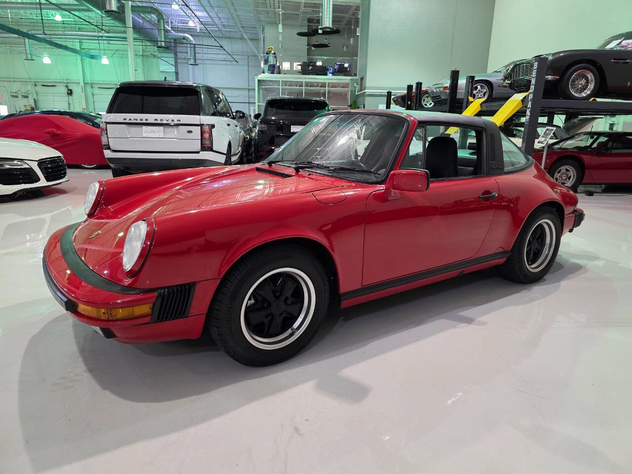 Used 1987 Porsche 911 Carrera RWD image 15