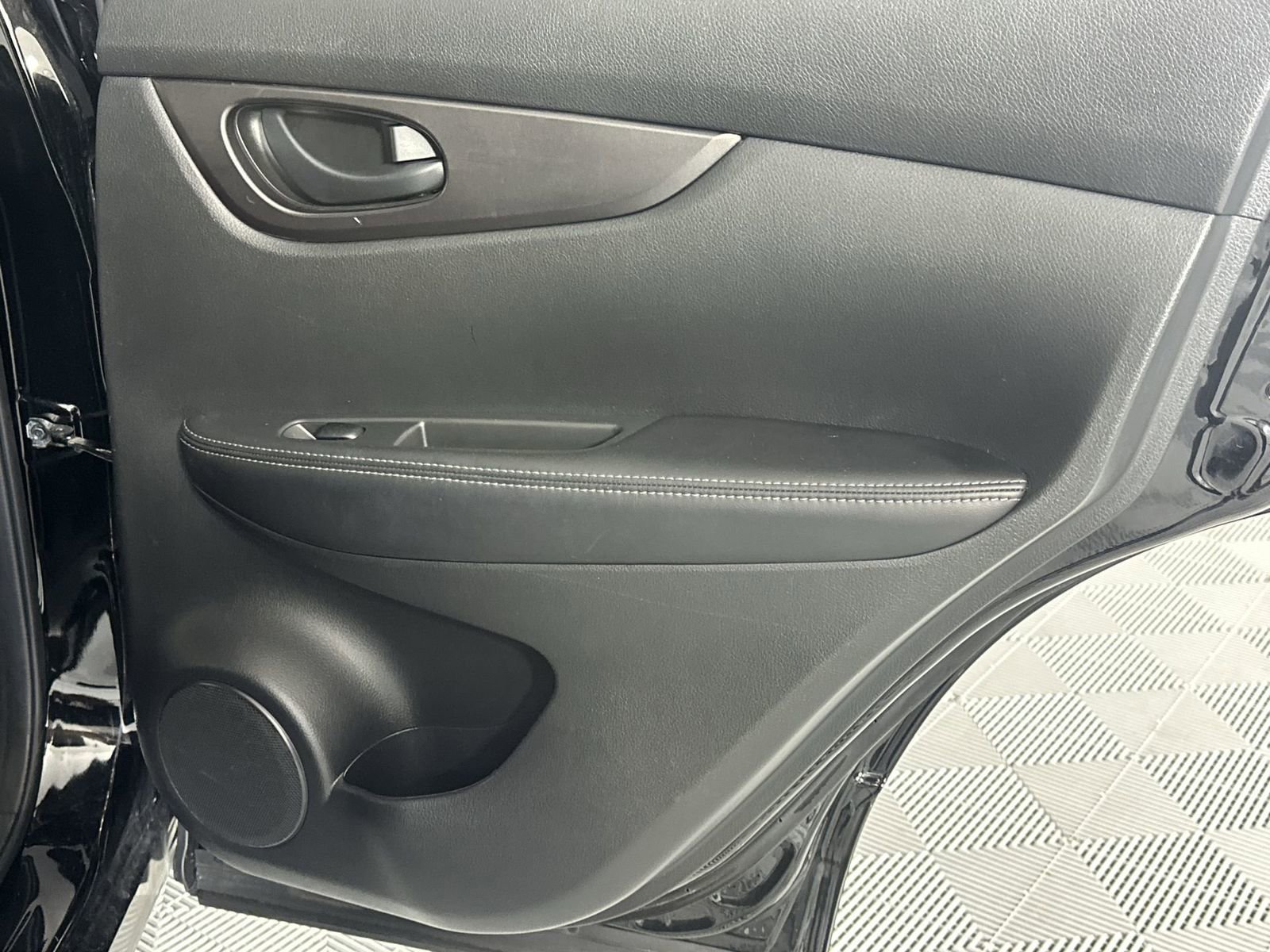 Used 2020 Nissan Rogue Sport S FWD image 30