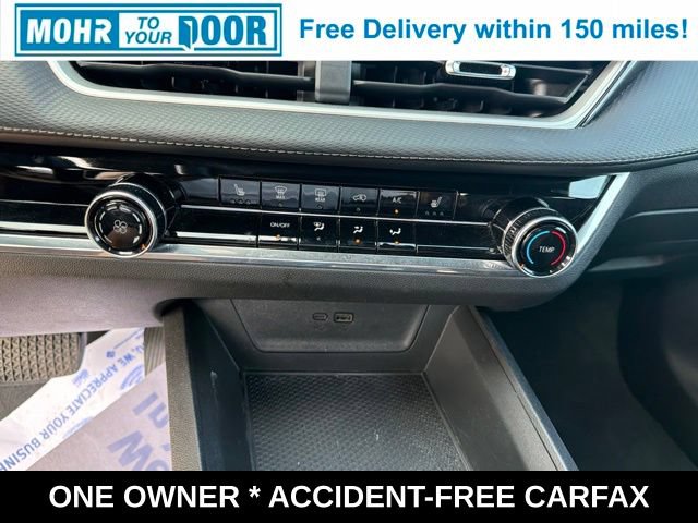 Used 2025 Chevrolet Equinox LT AWD/4WD image 24