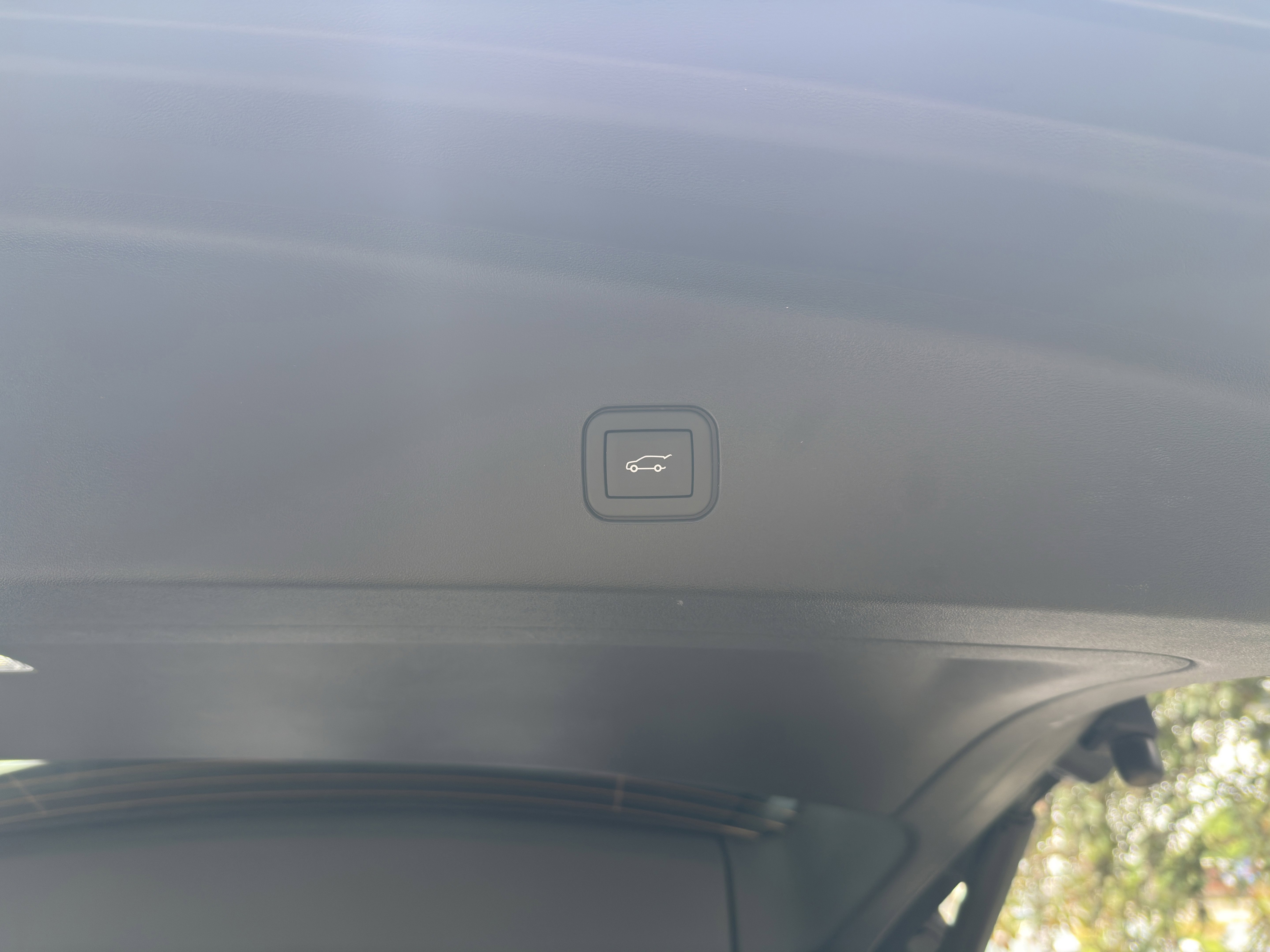 Used 2026 Cadillac Vistiq Sport w/ LPO, Floor Liner Package AWD/4WD image 10
