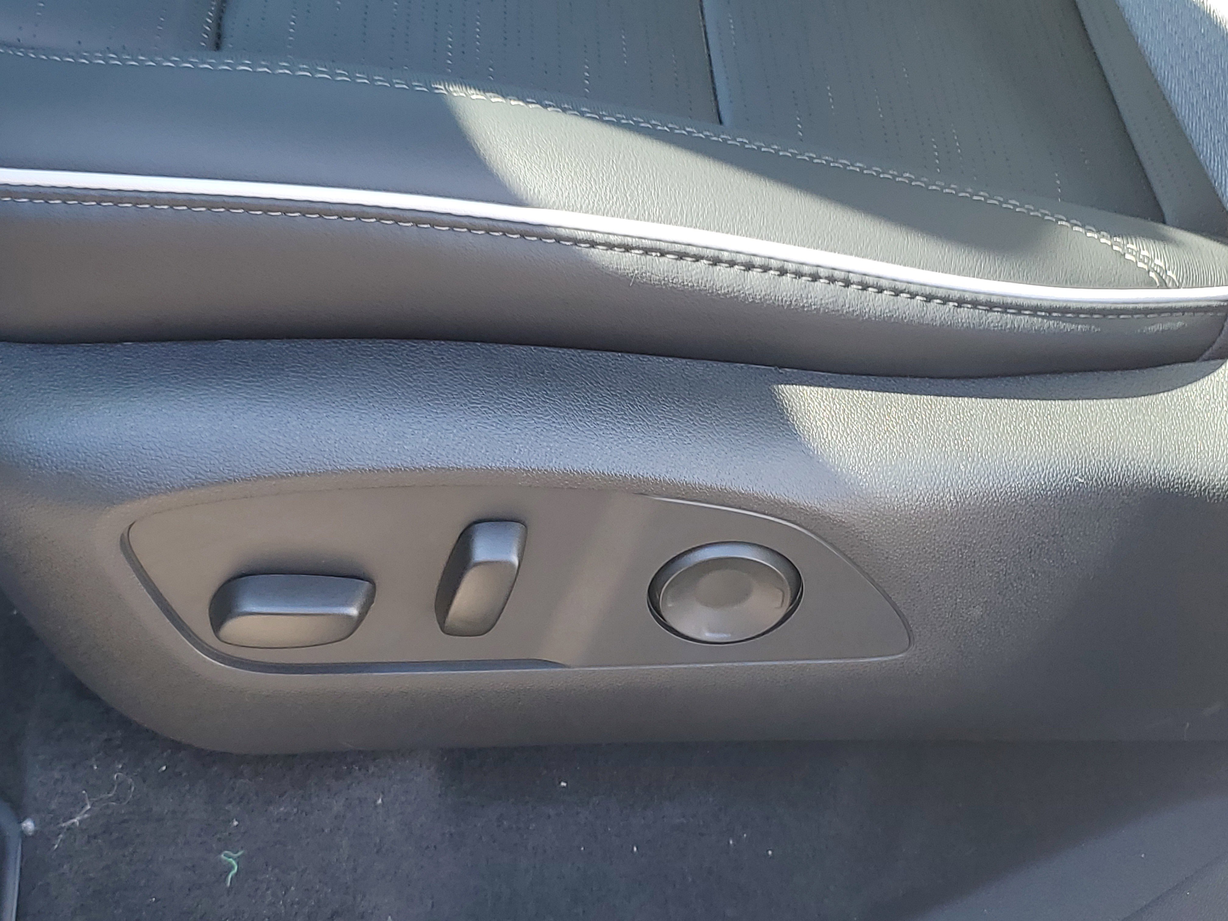 New 2026 Buick Enclave Sport Touring w/ Power Package image 22