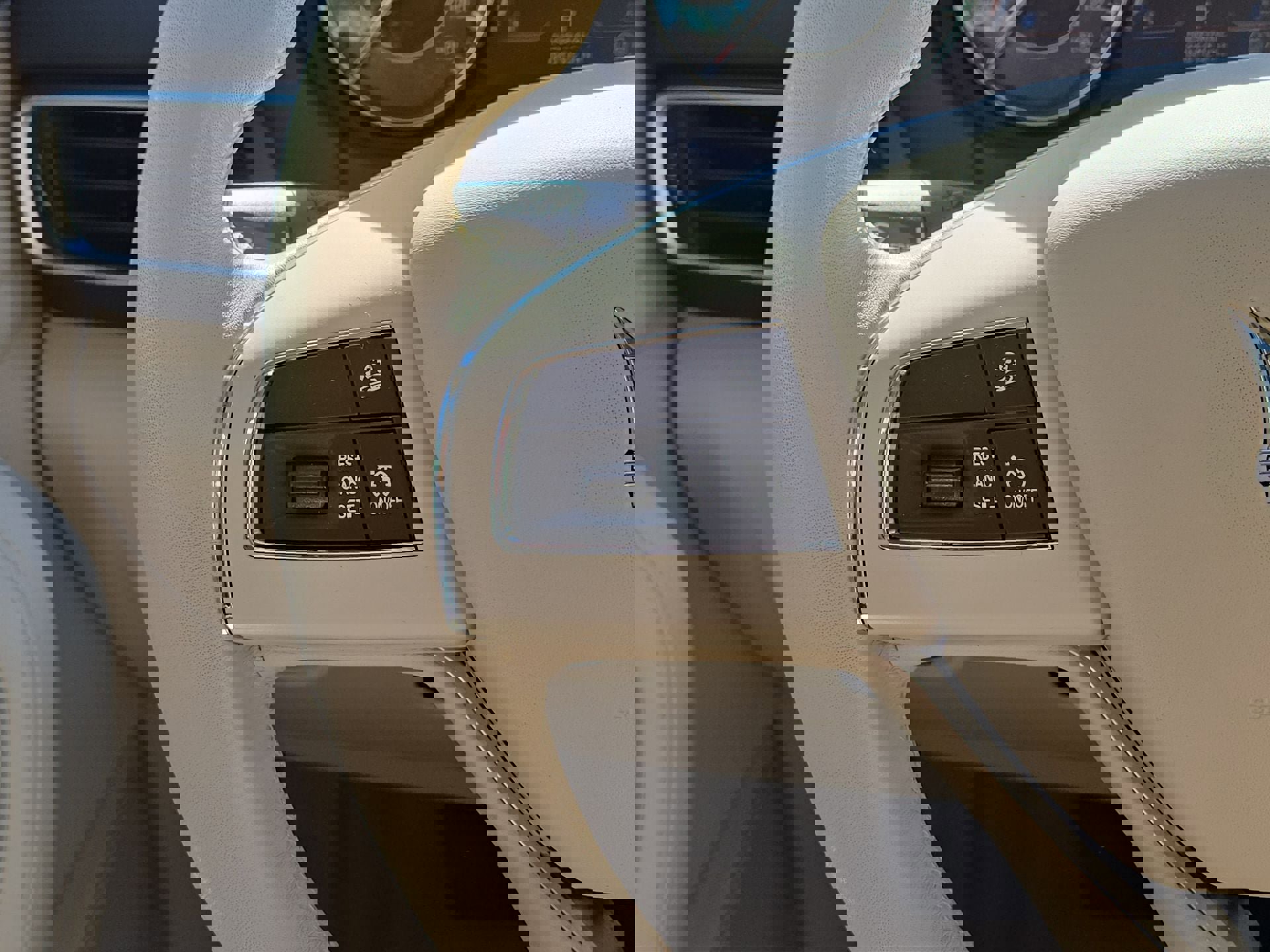 Used 2022 Maserati Levante GT AWD/4WD image 21