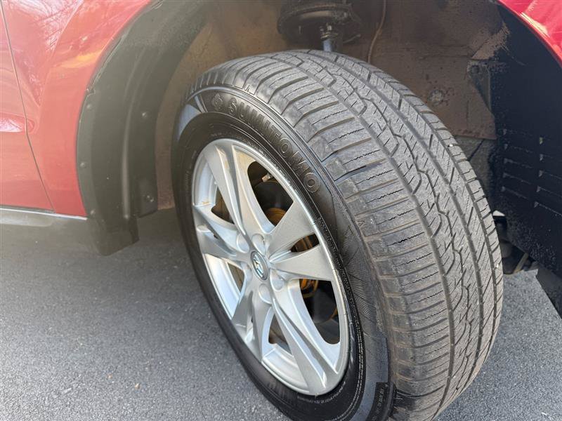 Used 2012 Hyundai Santa Fe Limited AWD/4WD image 35
