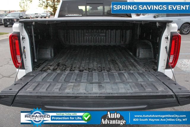 Used 2022 GMC Sierra 1500 SLT w/ SLT Premium Plus Package AWD/4WD image 11