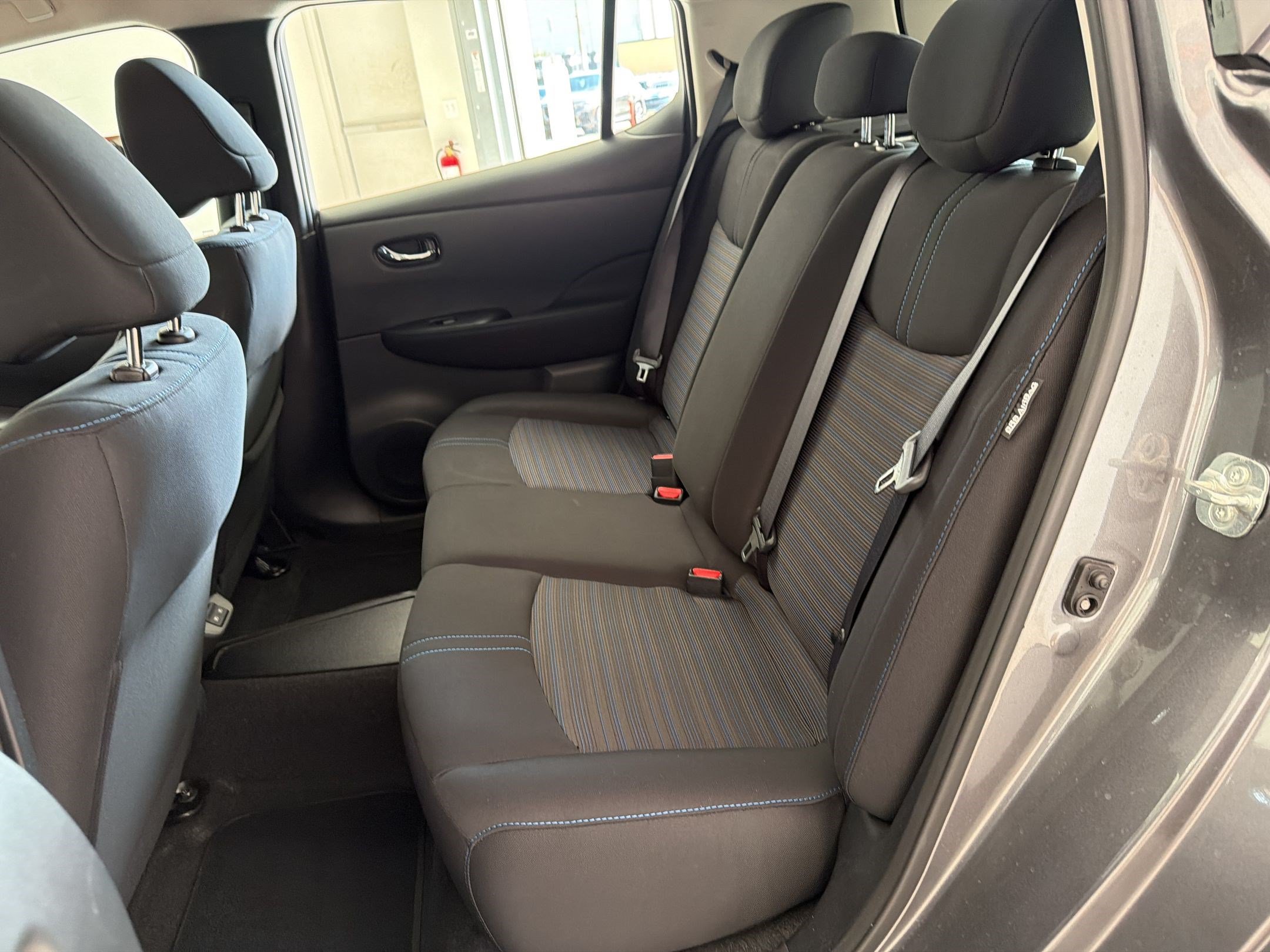 Used 2025 Nissan Leaf S FWD image 21