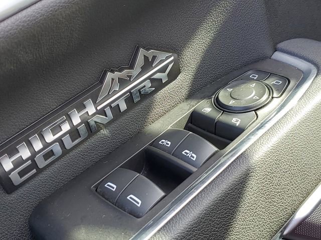 Used 2025 Chevrolet Silverado 1500 High Country image 23