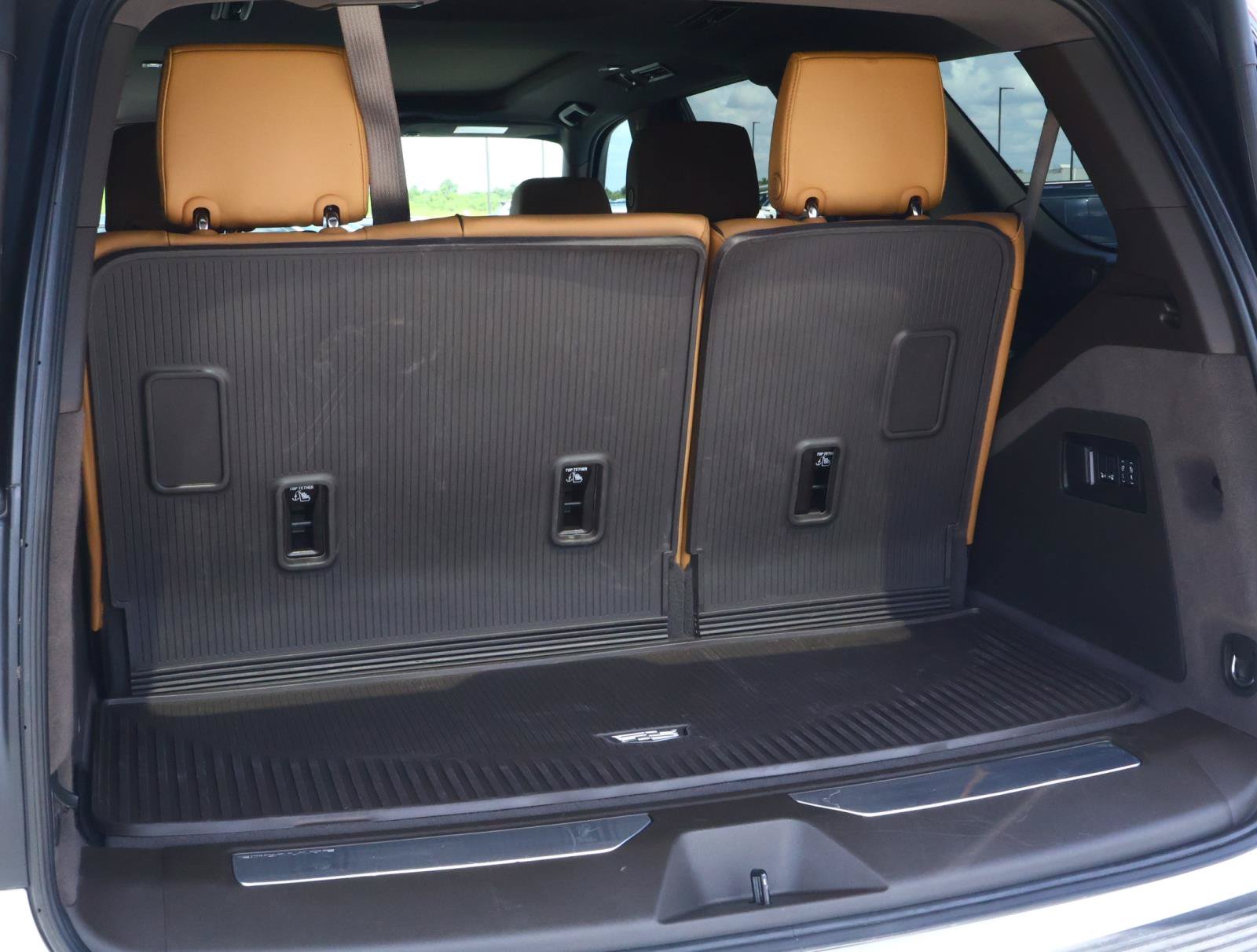 Certified 2025 Cadillac Escalade Premium Luxury w/ LPO, Floor Liner Package RWD image 29