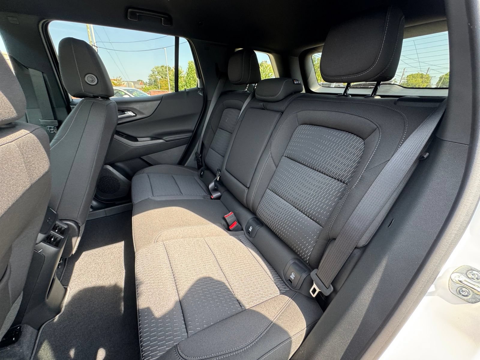 New 2027 Chevrolet Equinox LT FWD image 25