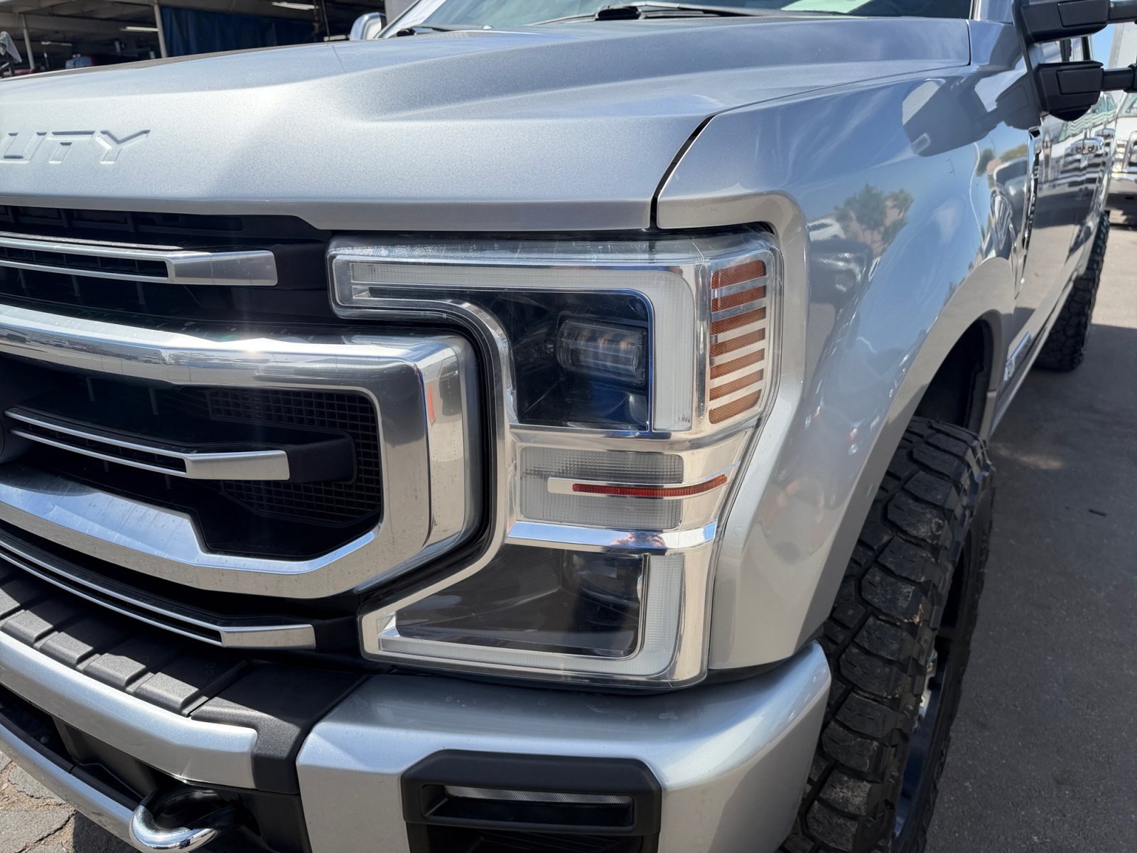 Used 2020 Ford F250 Platinum w/ FX4 Off-Road Package AWD/4WD image 9