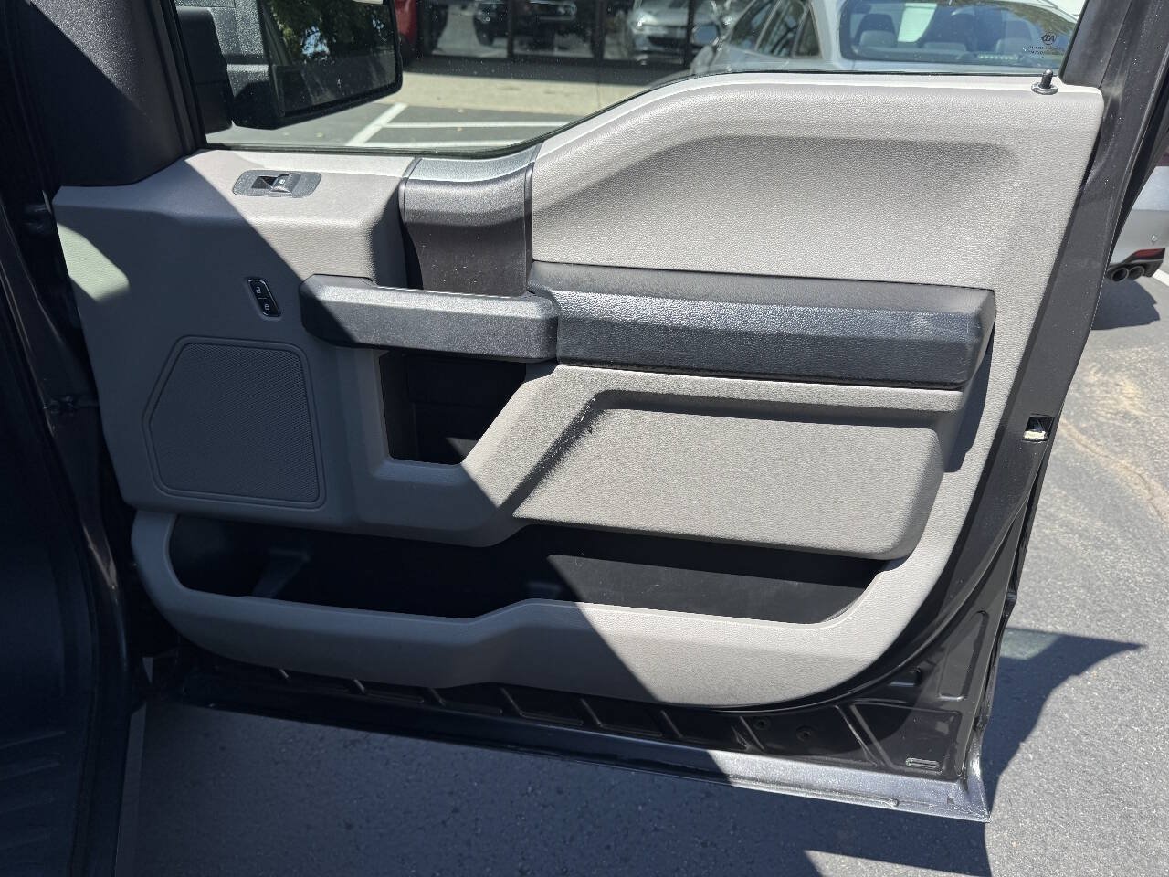 Used 2019 Ford F150 XL w/ Equipment Group 101A Mid AWD/4WD image 12