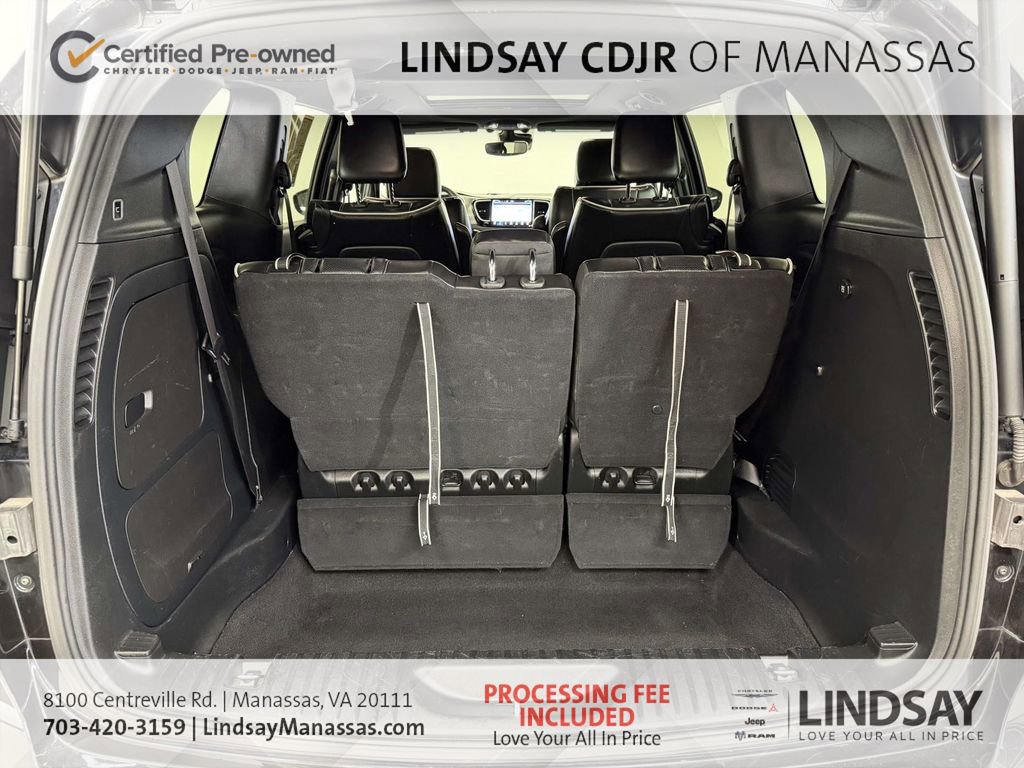 Used 2024 Chrysler Pacifica Premium FWD image 17
