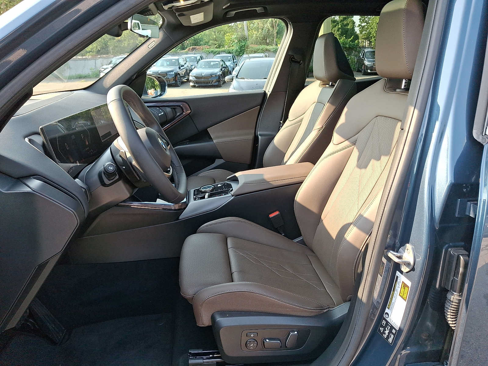 Used 2025 BMW X3 xDrive30i w/ Premium Package AWD/4WD image 10