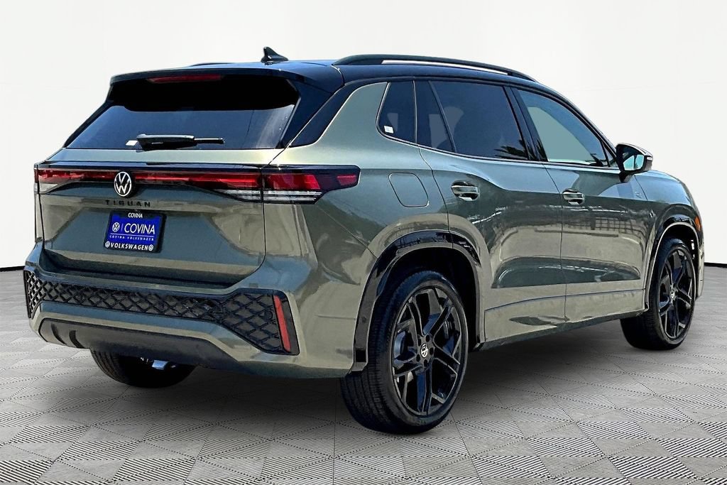 New 2026 Volkswagen Tiguan SE R-Line FWD image 5