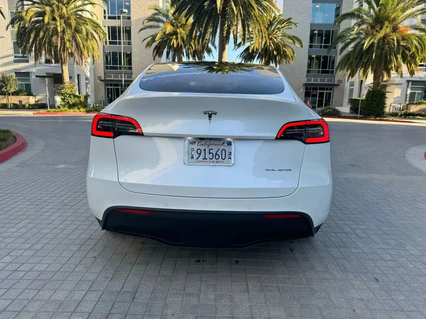 Used 2021 Tesla Model Y Long Range image 6