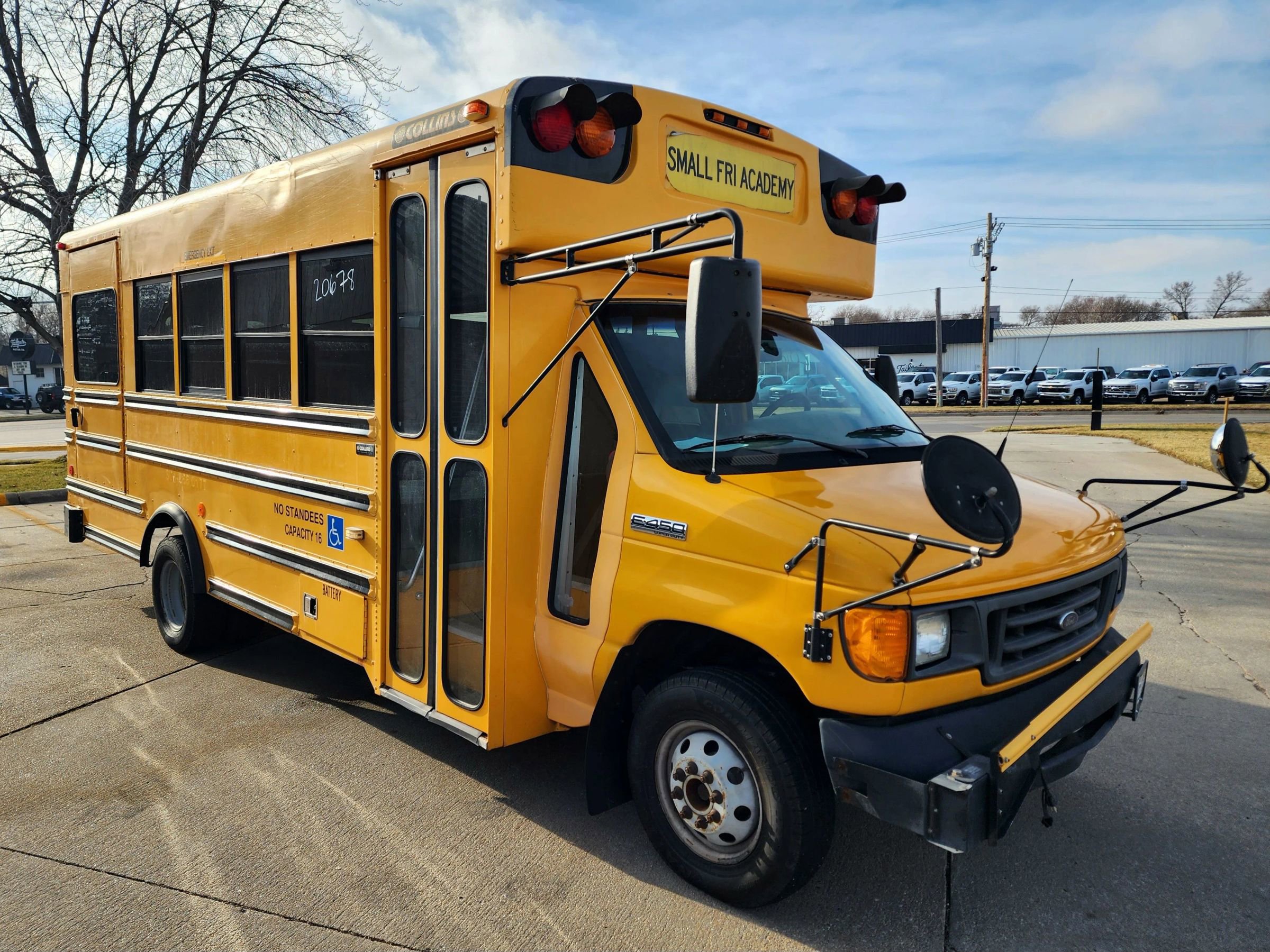 Used 2006 Ford E-450 and Econoline 450 E450 Cube Van 14'-18' image 2