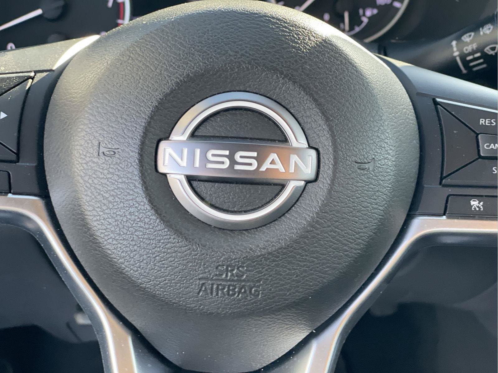 Used 2025 Nissan Sentra SV w/ All-Weather Package FWD image 33