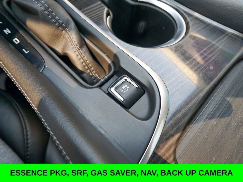 Used 2019 Buick Envision Essence FWD image 29