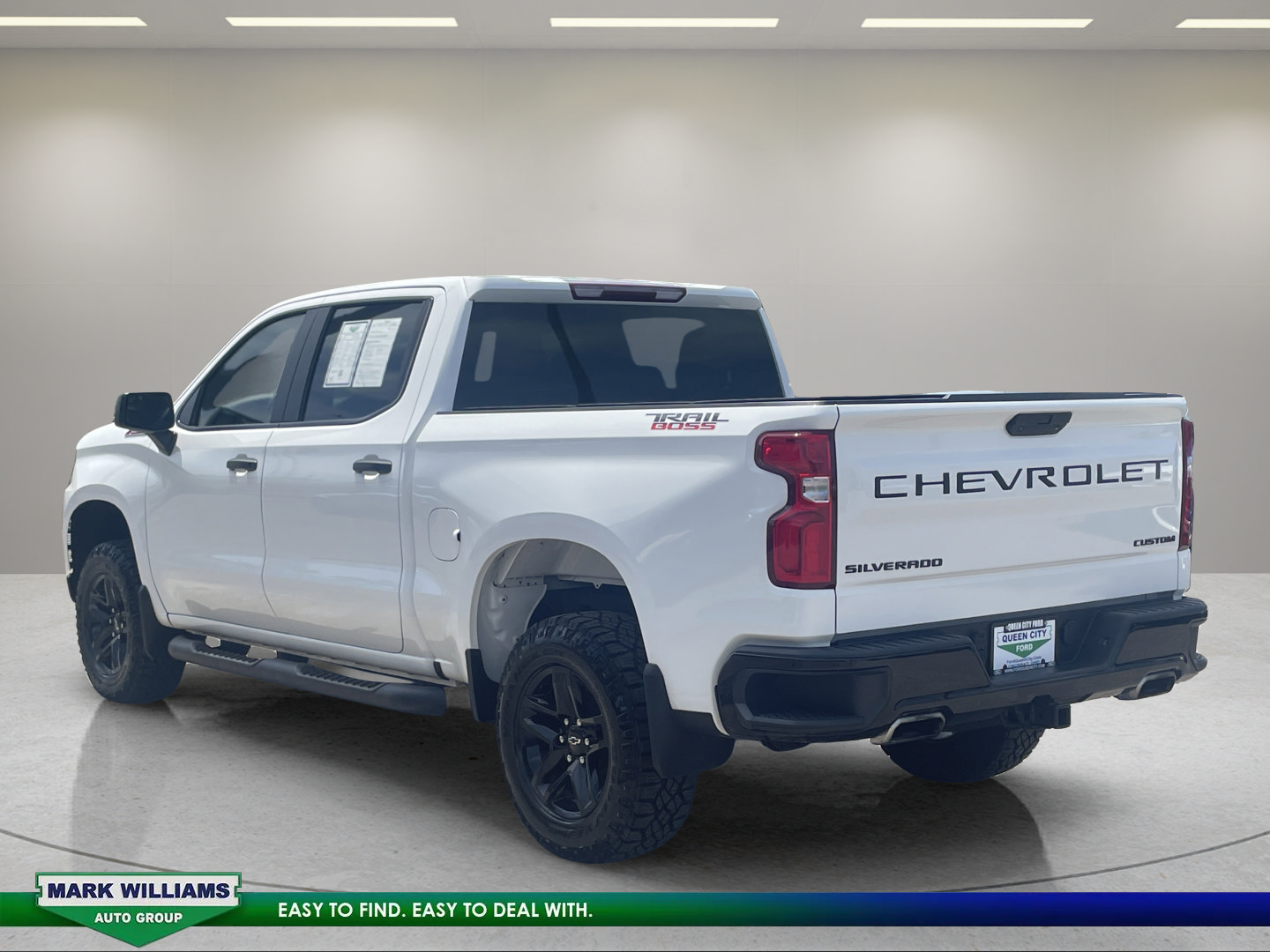 Used 2020 Chevrolet Silverado 1500 Custom Trail Boss w/ Custom Convenience Package AWD/4WD image 5