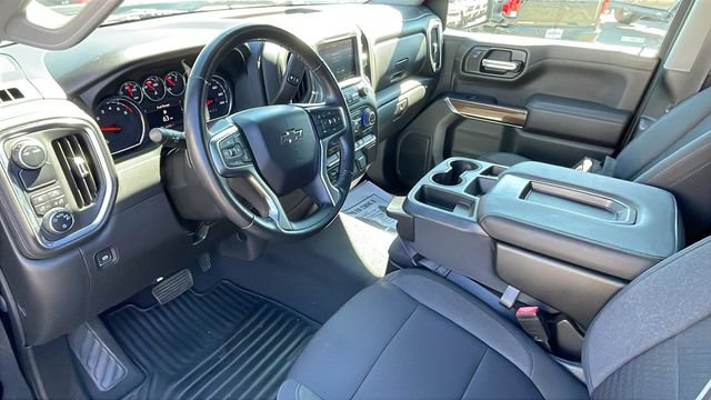 Used 2022 Chevrolet Silverado 1500 RST w/ Bed Protection Package RWD image 10
