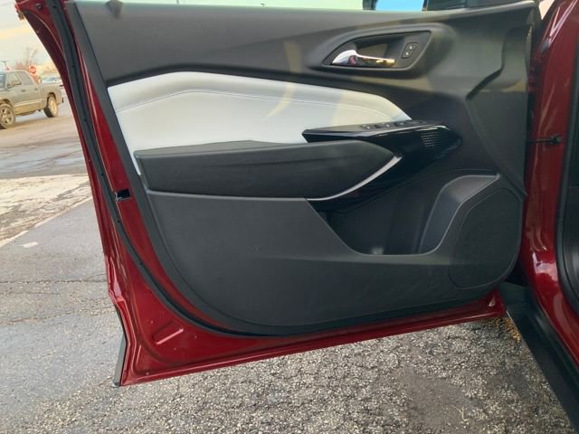 Certified 2025 Chevrolet Trax LT image 14