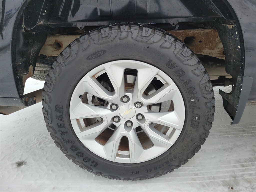 Used 2020 Chevrolet Silverado 1500 Custom w/ Custom 2.7L Value Package image 5