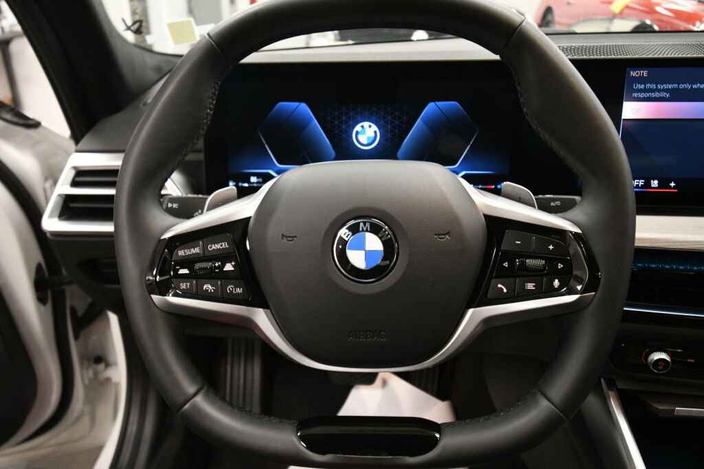 Used 2025 BMW 330i xDrive Sedan image 12