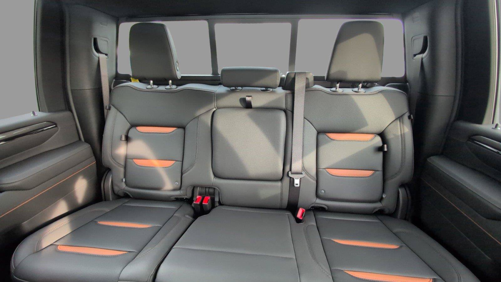 New 2026 GMC Sierra 2500 AT4 w/ AT4 Premium Plus Package AWD/4WD image 31