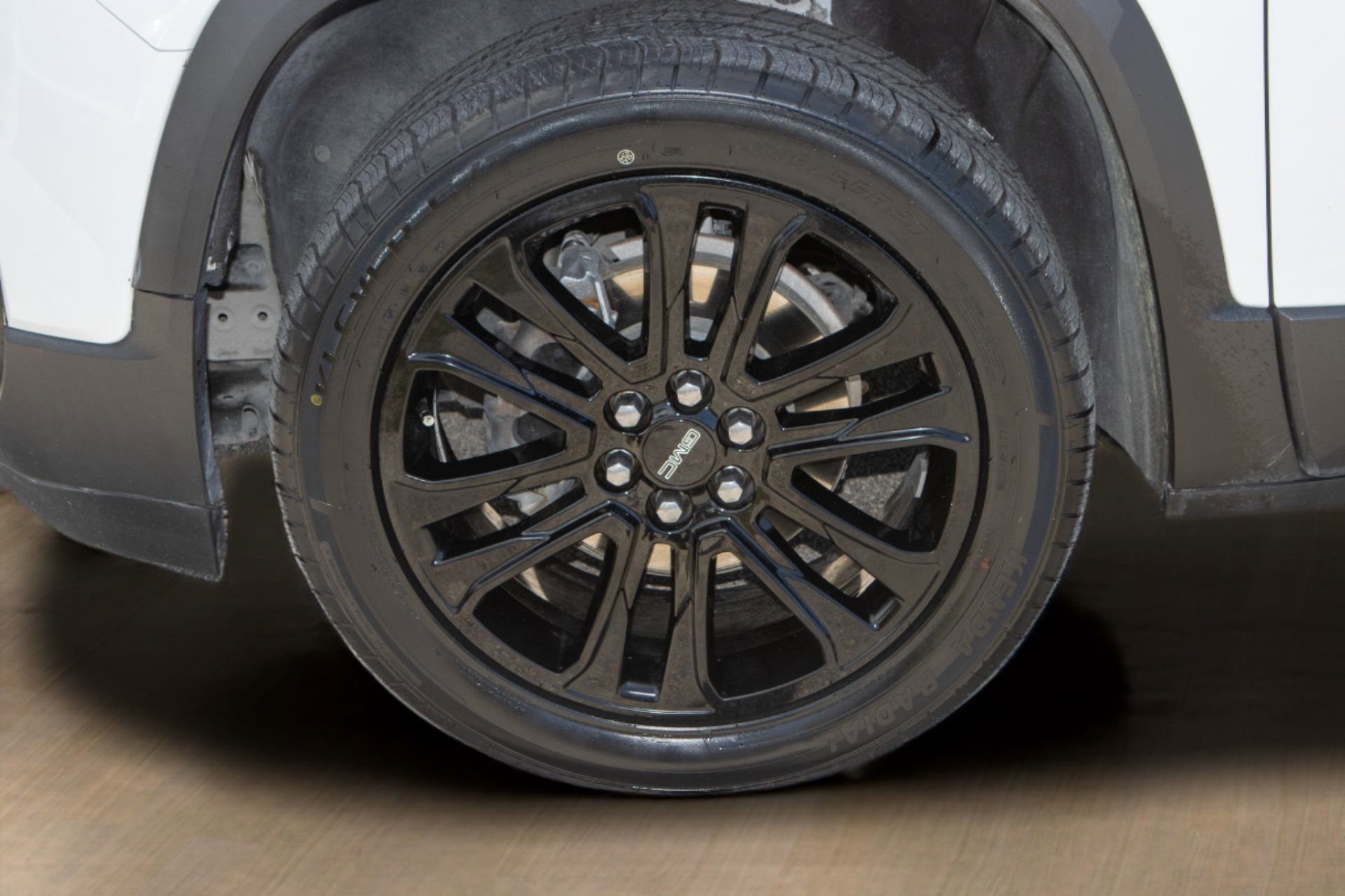 Used 2022 GMC Acadia SLE w/ Driver Convenience Package image 38