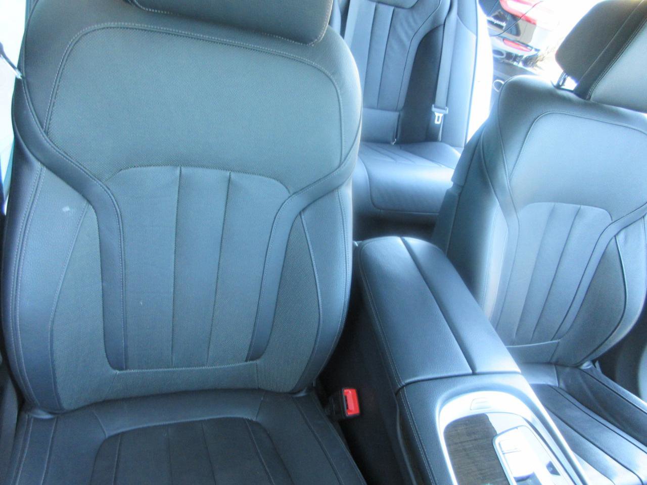 Used 2022 BMW 740i image 31