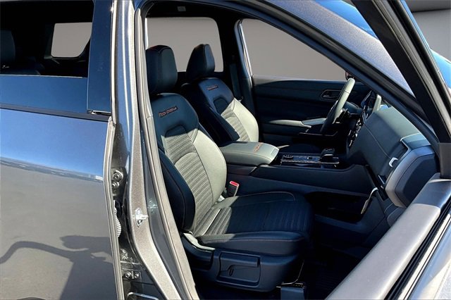 New 2025 Nissan Pathfinder Rock Creek image 10